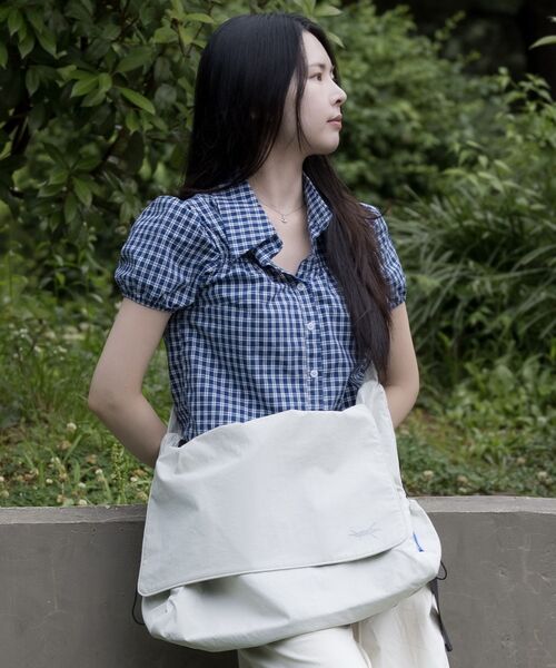 SEQUENZ(シークエンズ)の「【お気に入り10000人突破】/ 大容量 / テックショルダーバッグ / TECH SHOULDER BAG(ショルダーバッグ・メンズ・ブラック/グレー・FREE)」の16枚目の写真