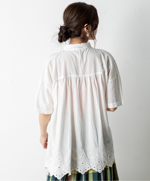 MILLION CARATS（ミリオンカラッツ）の「【STYLE4】バックスカラップチュニック（シャツ/ブラウス・レディース・オフホワイト/パープル/ブラック・FREE）」の16枚目の写真