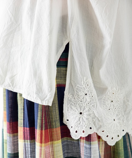 MILLION CARATS（ミリオンカラッツ）の「【STYLE4】バックスカラップチュニック（シャツ/ブラウス・レディース・オフホワイト/パープル/ブラック・FREE）」の12枚目の写真