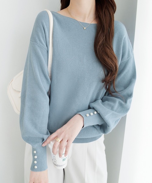 alotta（アロッタ）の「≪綿100≫パール調ボタン付ミラノリブニット【Sサイズ展開あり】（ニット/セーター・レディース・ネイビー/グレイッシュベージュ/コーラルピンク/ブルー/ミント/ホワイト/ブラック/サーモンピンク/ピンク/ライトブルー・L/5L/3L/LL/S/4L/M）」の6枚目の写真