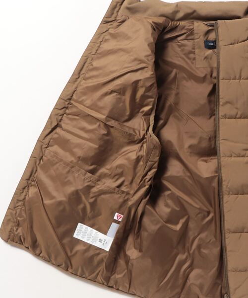FRED PERRY(フレッドペリー)の「Grid Detail Insulated Gilet(ダウンベスト・メンズ・ネイビー/ブラウン・L/M)」の4枚目の写真