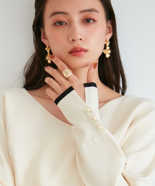 VIS（ビス）の「ダブルフラワーピアス（ピアス（両耳用）・レディース・シルバー/ゴールド・FREE）」の11枚目の写真