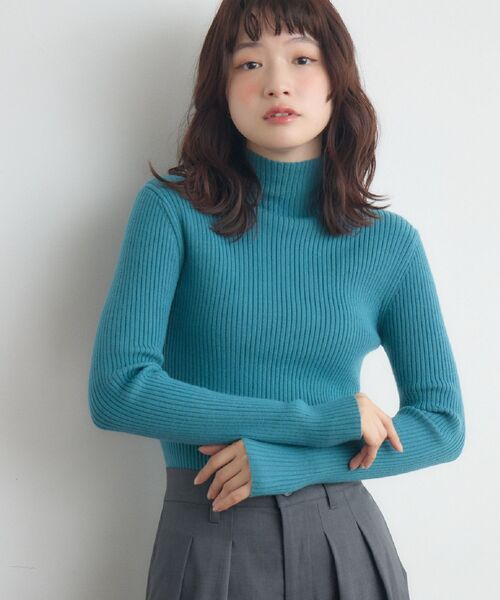RETRO GIRL(レトロガール)の「【WEB限定カラー追加】リブハイネックニット(ニット/セーター・レディース・ブラック/レッド/ライトベージュ/イエロー/ホワイト/グリーン/ブラック系その他3/ブルー/レッド系1/ホワイト系その他/ライトグレー/ダークブルー/ベージュ/マスタード/パープル/ブラウン/ライトグリーン/ピンク/チャコールグレー・FREE)」の12枚目の写真