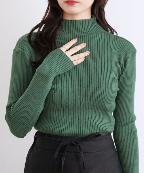 RETRO GIRL(レトロガール)の「【WEB限定カラー追加】リブハイネックニット(ニット/セーター・レディース・ブラック/レッド/ライトベージュ/イエロー/ホワイト/グリーン/ブラック系その他3/ブルー/レッド系1/ホワイト系その他/ライトグレー/ダークブルー/ベージュ/マスタード/パープル/ブラウン/ライトグリーン/ピンク/チャコールグレー・FREE)」の10枚目の写真