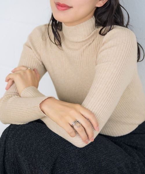 RETRO GIRL(レトロガール)の「【WEB限定カラー追加】リブハイネックニット(ニット/セーター・レディース・ブラック/レッド/ライトベージュ/イエロー/ホワイト/グリーン/ブラック系その他3/ブルー/レッド系1/ホワイト系その他/ライトグレー/ダークブルー/ベージュ/マスタード/パープル/ブラウン/ライトグリーン/ピンク/チャコールグレー・FREE)」の8枚目の写真