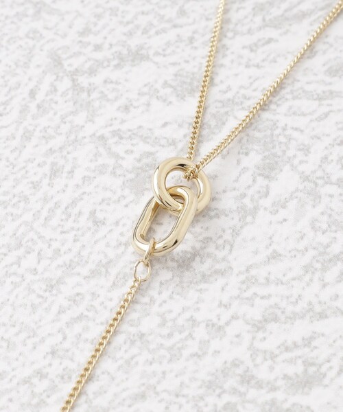 OPAQUE.CLIP（オペークドットクリップ）の「◆ミニメタルリング×バーY字ネックレス（ネックレス・レディース・シルバー/ゴールド・00）」の6枚目の写真