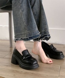 厚底 ローファー