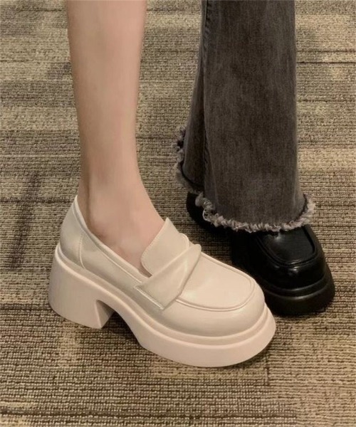 Ritzy（リッツィー）の「厚底 ローファー（ローファー・レディース・ホワイト/ブラック・22.5/23/24.5/24/23.5）」の3枚目の写真