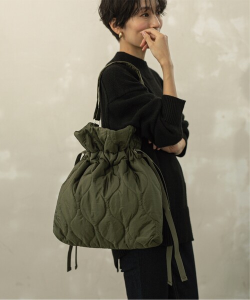 OPAQUE.CLIP（オペークドットクリップ）の「◆【2WAY／A4サイズ対応】キルティングドロストリボンショルダー（トートバッグ・レディース・グレー/カーキ/ブラック/ベージュ・00）」の11枚目の写真