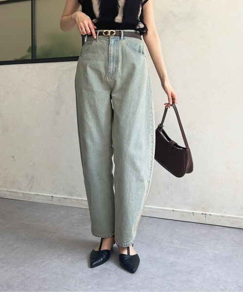 Thevon（ゼボン）の「カーブデニムパンツ（デニムパンツ・レディース・ブラック/ブルー/ネイビー/ダークブラウン/ブラック系その他/オフホワイト/サックスブルー・SMALL/MEDIUM）」の6枚目の写真