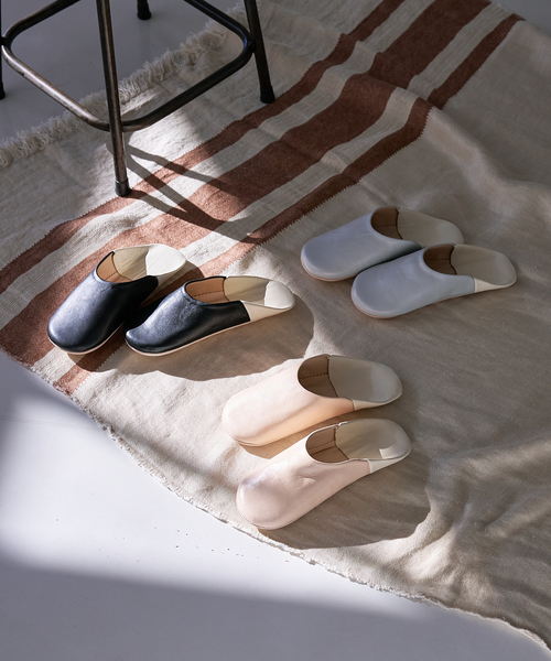 collex(コレックス)の「ツートンバブーシュ Ladies(ルームシューズ/スリッパ・レディース・グレー/スミクロ/ベージュ・フリー)」の9枚目の写真