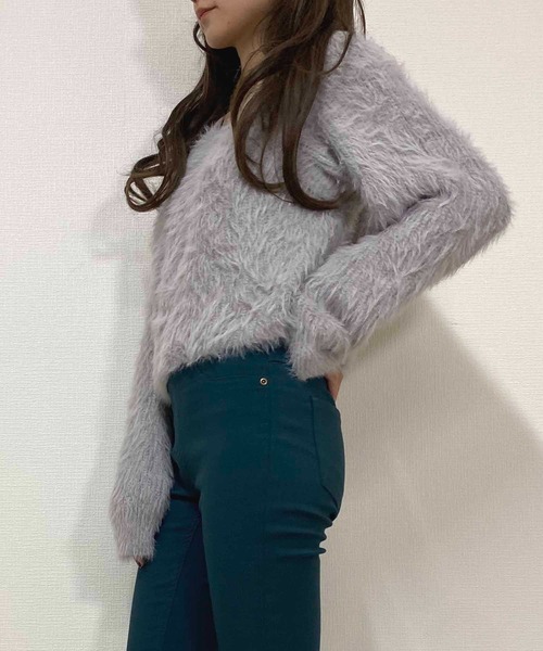 NANEA(ナネア)の「クロップド丈スクエアネックシャギーニットトップス(ニット/セーター・レディース・グレー/ホワイト・フリー)」の17枚目の写真