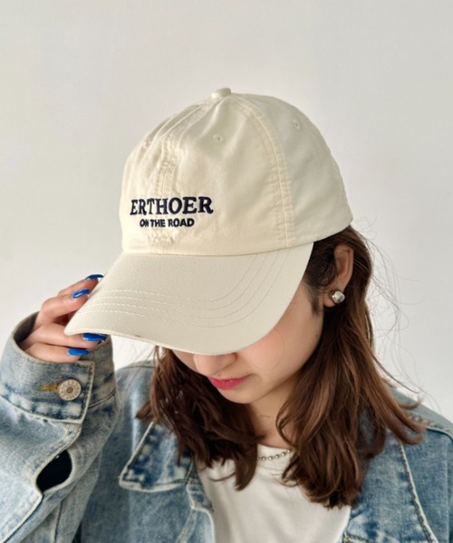 CLEA（クレア）の「フロントロゴ刺繍コットンキャップ（キャップ・レディース・ネイビー/ピンク/グリーン/ブラウン/ブラック/ホワイト/ベージュ・FREE）」の2枚目の写真