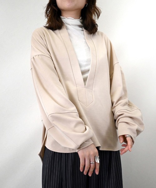 STYLEBLOCK(スタイルブロック)の「ポンチキーネックトップス(Tシャツ/カットソー・レディース・ベージュ/ブルー/ブラック・M)」の1枚目の写真
