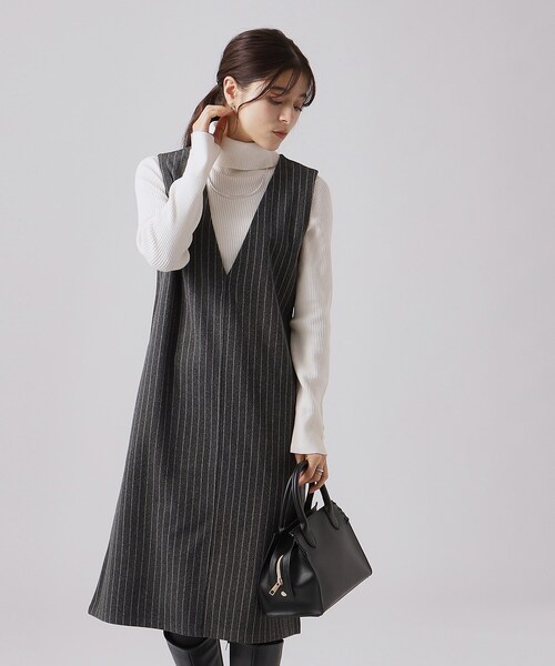 SHOO・LA・RUE(シューラルー)の「◆低身長さんにも ウール調Vネックジャンスカ(ワンピース・レディース・ブラック系7/ブラック/チャコール・02/03/04)」の8枚目の写真