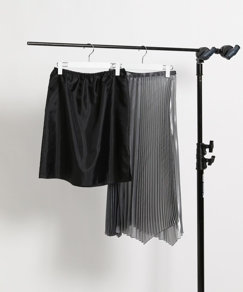 STERNBERG（スタンバーグ）の「STERNBERG/アシメプリーツラップスカート/991254（スカート・レディース・シルバー/ゴールド・MEDIUM/LARGE）」の16枚目の写真