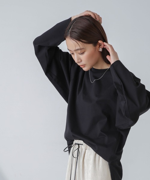 NANO universe(ナノユニバース)の「サイドスリットラグランカットチュニックトップス(Tシャツ/カットソー・レディース・ベージュ/ホワイト/ブラック・FREE)」の3枚目の写真