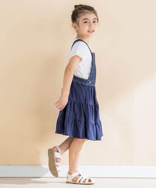 Noeil aime BeBe(ノイユエイムベベ)の「カラーデニム天竺ティアードジャンパースカート(80~130cm)(ワンピース・キッズ・グリーン/ネイビー・120cm/130cm/100cm/110cm/90cm)」の6枚目の写真
