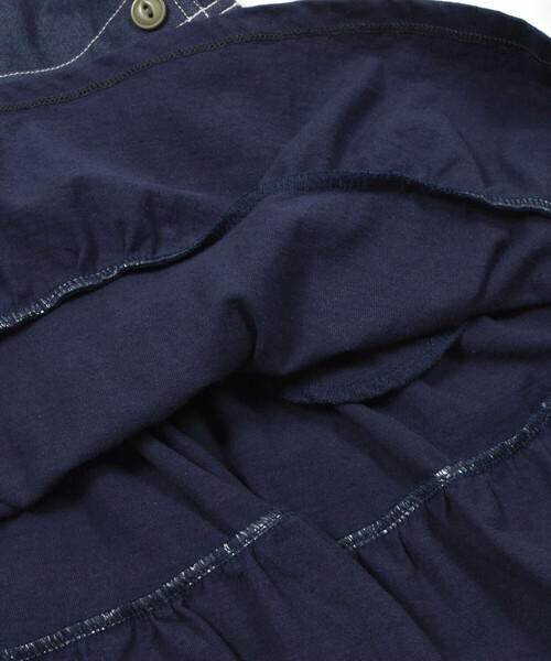 Noeil aime BeBe(ノイユエイムベベ)の「カラーデニム天竺ティアードジャンパースカート(80~130cm)(ワンピース・キッズ・グリーン/ネイビー・120cm/130cm/100cm/110cm/90cm)」の15枚目の写真