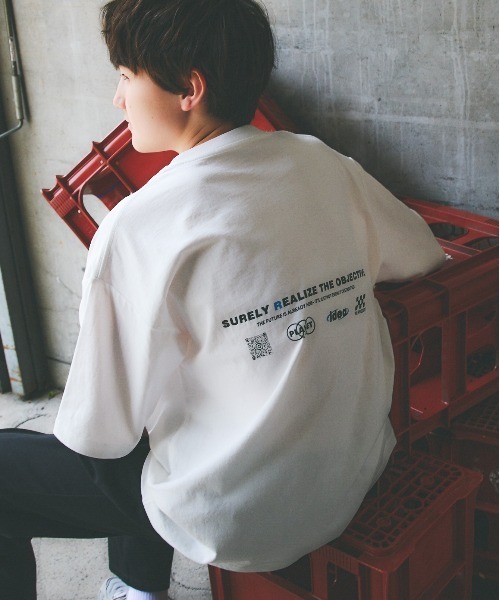 GLOBAL WORK(グローバルワーク)の「USAグラフィックT半袖/AND YUA ANY/976550(Tシャツ/カットソー・キッズ・チャコールグレー/ホワイト系5/ブラック系9/グレイッシュベージュ/ホワイト系6/ライトグレー系2/ブラック系/ホワイト系7/ホワイト系8/ライトグレー系3/ブラック系1/ブラウン・160cm/150cm/170cm)」の5枚目の写真