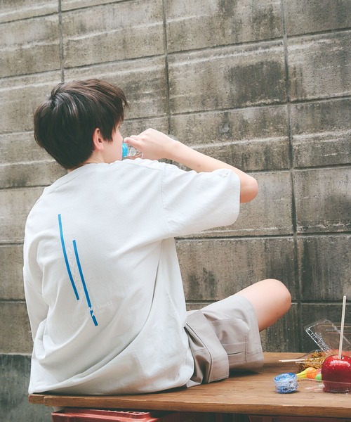 GLOBAL WORK(グローバルワーク)の「USAグラフィックT半袖/AND YUA ANY/976550(Tシャツ/カットソー・キッズ・チャコールグレー/ホワイト系5/ブラック系9/グレイッシュベージュ/ホワイト系6/ライトグレー系2/ブラック系/ホワイト系7/ホワイト系8/ライトグレー系3/ブラック系1/ブラウン・160cm/150cm/170cm)」の9枚目の写真