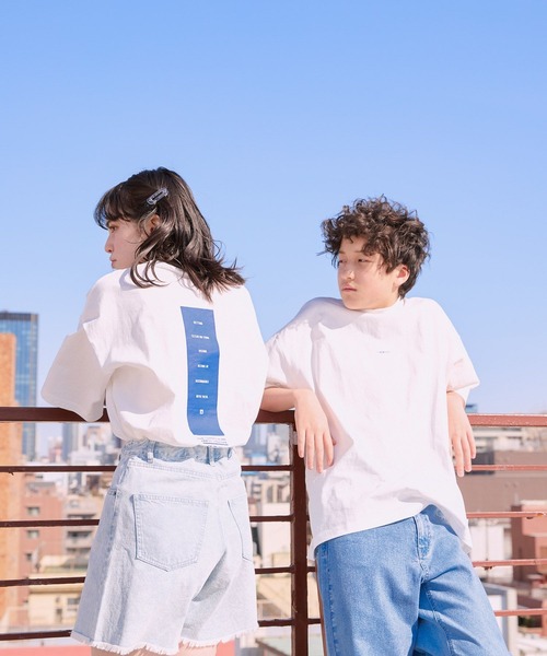 GLOBAL WORK(グローバルワーク)の「USAグラフィックT半袖/AND YUA ANY/976550(Tシャツ/カットソー・キッズ・チャコールグレー/ホワイト系5/ブラック系9/グレイッシュベージュ/ホワイト系6/ライトグレー系2/ブラック系/ホワイト系7/ホワイト系8/ライトグレー系3/ブラック系1/ブラウン・160cm/150cm/170cm)」の13枚目の写真