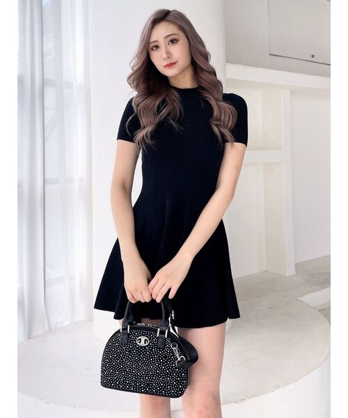 GYDA（ジェイダ）の「ボトルネックハーフスリーブニットフレアワンピース（ワンピース・レディース・ブラック/ベージュ/オフホワイト・FREE）」の18枚目の写真