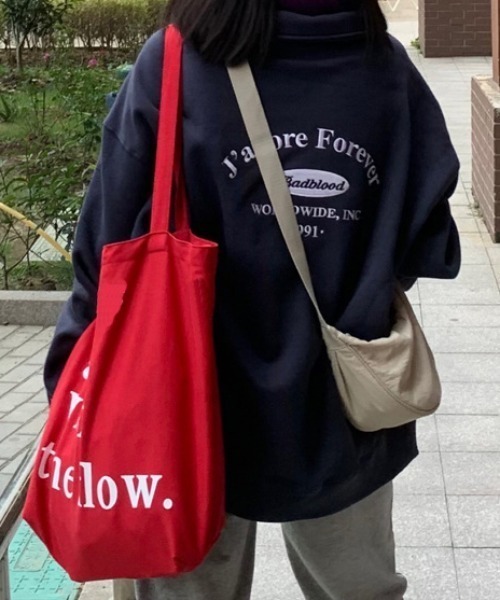 Vipoa（ヴィポア）の「LOGO GRAPHIC SHOPPING BAG（トートバッグ・レディース・レッド・FREE）」の6枚目の写真