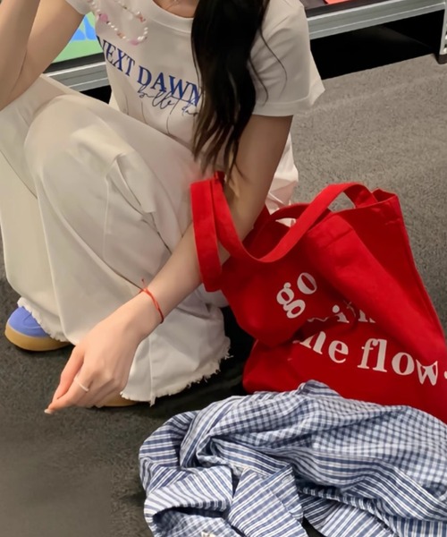 Vipoa（ヴィポア）の「LOGO GRAPHIC SHOPPING BAG（トートバッグ・レディース・レッド・FREE）」の22枚目の写真