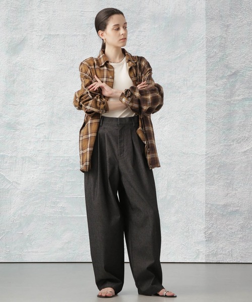 Apo(s)ture(アポスチャー)の「ARIA-014/デニムストレッチ3タックワイドパンツ(デニムパンツ・レディース・ベージュ/ネイビー/ブラック/ブルー・L/XL/XS/S/M)」の6枚目の写真