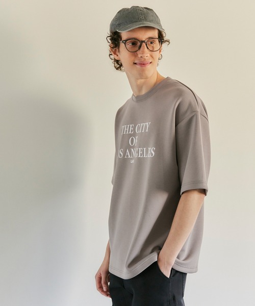 coca（coca）（コカ）の「【WEB限定セール】メンズ ハリ感ダンボールプリントロゴTシャツ（Tシャツ/カットソー・メンズ・ブラック/グレイッシュベージュ・M/L/XL）」の9枚目の写真