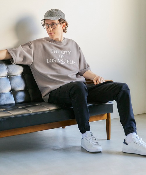 coca（coca）（コカ）の「【WEB限定セール】メンズ ハリ感ダンボールプリントロゴTシャツ（Tシャツ/カットソー・メンズ・ブラック/グレイッシュベージュ・M/L/XL）」の12枚目の写真