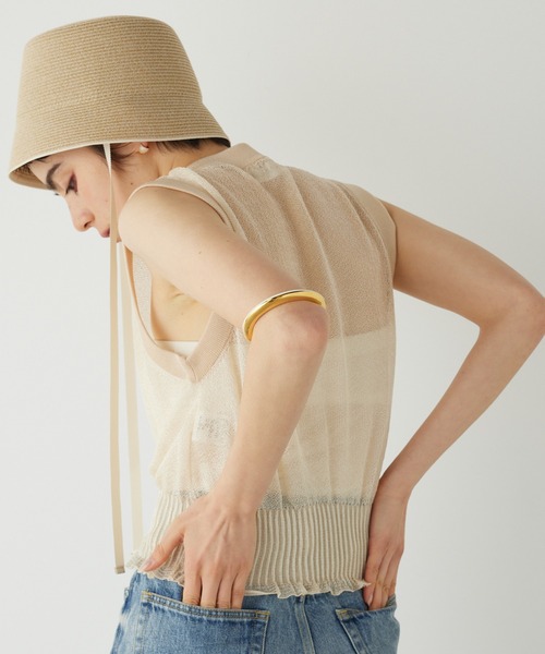 THE PAUSE(ザ ポーズ)の「【THE PAUSE】シャイニーシアーノースリーブプルオーバー(ニット/セーター・レディース・ライトベージュ/ブラック/ブルー・FREE)」の14枚目の写真