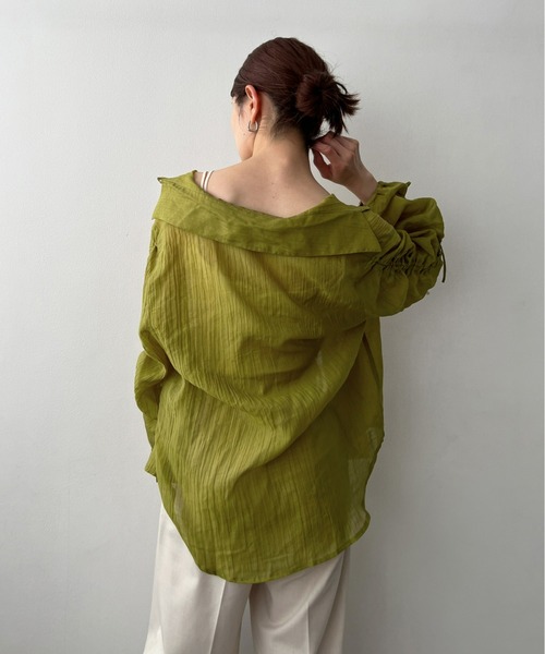 mic by Olu.（ミックバイオルドット）の「袖シャーリングシアーシャツ（シャツ/ブラウス・レディース・カーキ/ホワイト・FREE）」の19枚目の写真