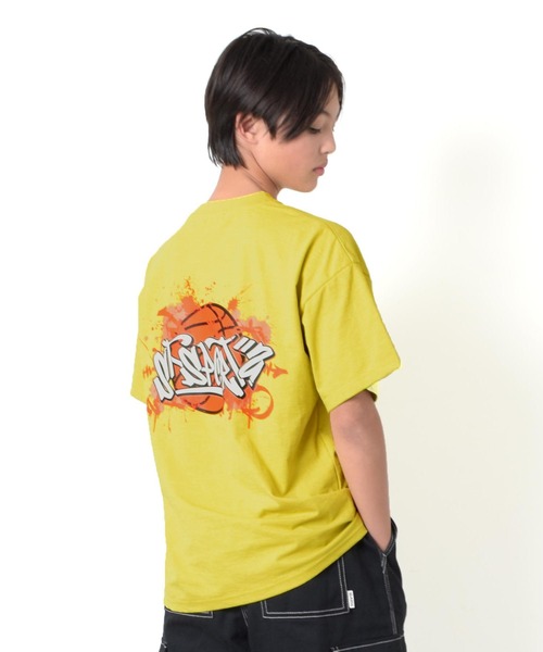 GLAZOS(グラソス)の「【大人向けサイズあり】【接触冷感】【速乾】【UVカット】クールラフ・バスケグラフィティプリント半袖Tシャツ(Tシャツ/カットソー・キッズ・ブルー/ブラック/グリーン系その他・140cm/150cm/160cm/170cm)」の3枚目の写真