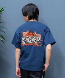 GLAZOS | 【接触冷感】【速乾】【UVカット】クールラフ・バスケグラフィティプリント半袖Tシャツ(Tシャツ/カットソー)