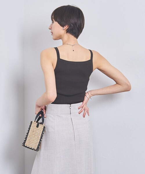 UNITED ARROWS（ユナイテッドアローズ）の「リブ スティック キャミソール（キャミソール・レディース・オフホワイト/ブラック/ベージュ/ダークグレー・FREE）」の3枚目の写真