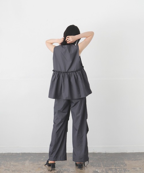 LIAN（リアン）の「ペプラムジップベスト（ベスト）」 - WEAR