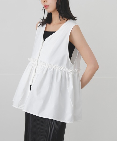 LIAN（リアン）の「ペプラムジップベスト（ベスト）」 - WEAR