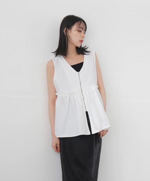 BPN 黒 ダブルジップペプラムベスト ウエストベルト付 BPN 黒 ダブルジップペプラムベスト ウエストベルト付