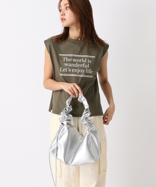 FOREVER 21(フォーエバー トゥエンティーワン)の「【2024SS】2WAYギャザーバッグ(ショルダーバッグ・レディース・ブラック/シルバー・FREE)」の2枚目の写真