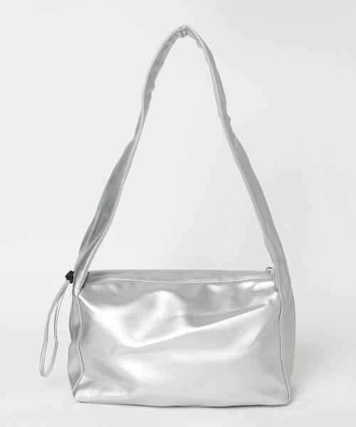 FOREVER 21(フォーエバー トゥエンティーワン)の「【2024SS】2WAYギャザーバッグ(ショルダーバッグ・レディース・ブラック/シルバー・FREE)」の6枚目の写真