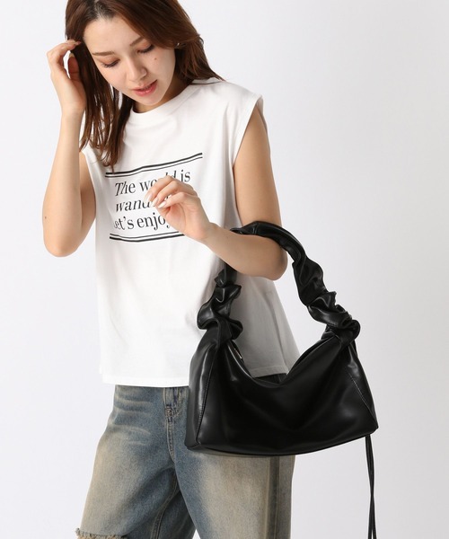 FOREVER 21(フォーエバー トゥエンティーワン)の「【2024SS】2WAYギャザーバッグ(ショルダーバッグ・レディース・ブラック/シルバー・FREE)」の21枚目の写真