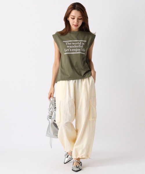 FOREVER 21(フォーエバー トゥエンティーワン)の「【2024SS】2WAYギャザーバッグ(ショルダーバッグ・レディース・ブラック/シルバー・FREE)」の19枚目の写真