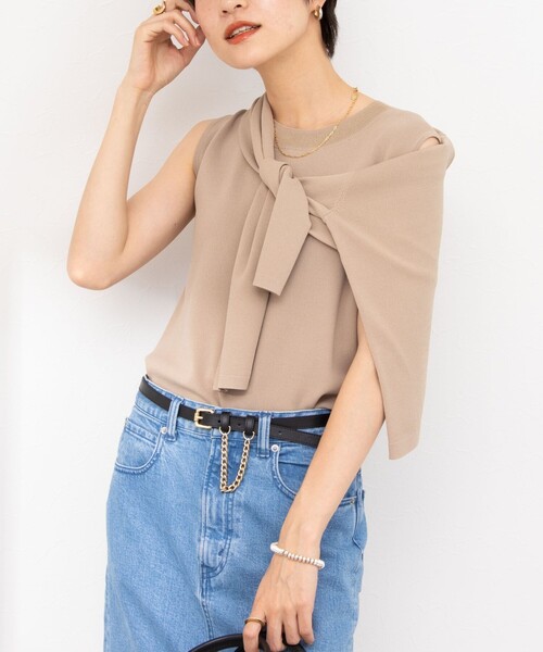 NOLLEY’S Sophi(ノーリーズソフィ)の「《アンサンブル対応》《手洗い可能》マルチファンクション総針ノースリーブプルオーバーニット(ニット/セーター・レディース・グリーン/ベージュ/ブラック/オフホワイト・36/38)」の3枚目の写真