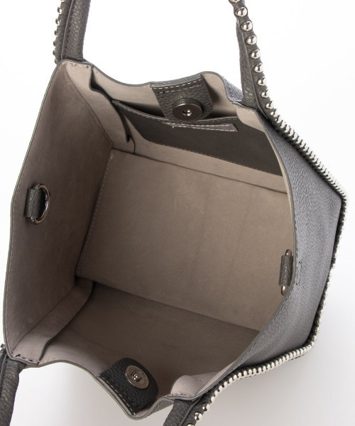 cache cache（カシュ カシュ）の「カシュカシュ cachecache / ボールチェーン2wayミニトートバッグ（トートバッグ・レディース・シルバー/アイボリー/ダークグレー/ベージュ系その他/ブラック・FREE）」の19枚目の写真
