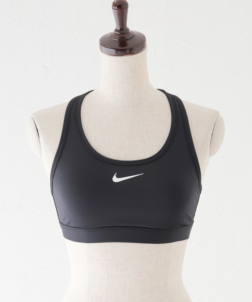 NIKE（ナイキ）の「【NIKE/ナイキ】 ウィメンズ スウッシュ MED SPT ブラ（ブラジャー・レディース・ブラック/ホワイト・X-SMALL/SMALL）」の3枚目の写真
