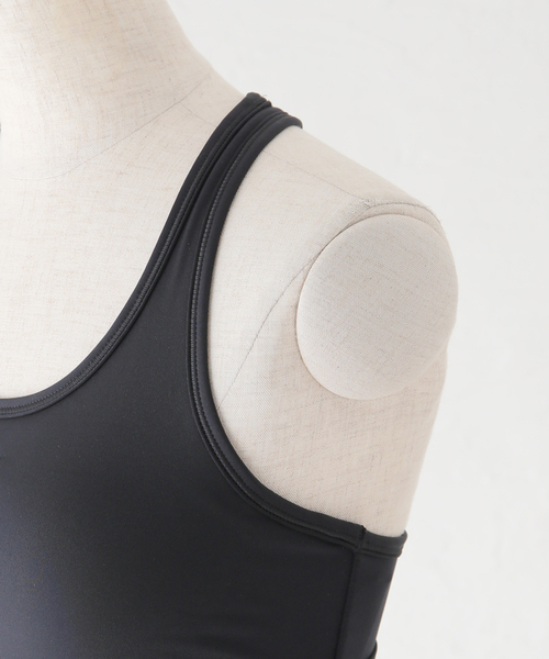 NIKE（ナイキ）の「【NIKE/ナイキ】 ウィメンズ スウッシュ MED SPT ブラ（ブラジャー・レディース・ブラック/ホワイト・X-SMALL/SMALL）」の8枚目の写真