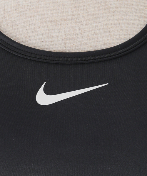 NIKE（ナイキ）の「【NIKE/ナイキ】 ウィメンズ スウッシュ MED SPT ブラ（ブラジャー・レディース・ブラック/ホワイト・X-SMALL/SMALL）」の9枚目の写真
