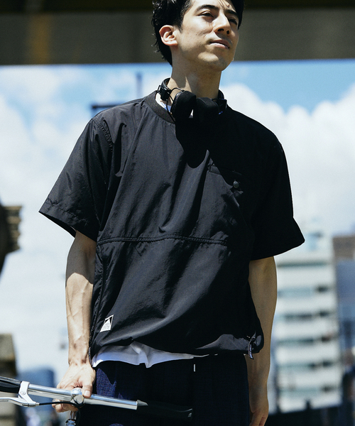 SIERRA DESIGNS（シェラデザイン）の「SIERRA DESIGNS / シエラデザインズ別注 撥水ナイロンTシャツ（Tシャツ/カットソー・メンズ・カーキ/ブラック/チャコールグレー・MEDIUM/LARGE）」の15枚目の写真